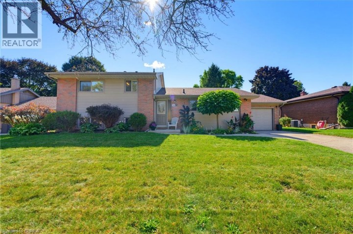 Photo 2 at 27 Brier Crescent, Brier Park, Brantford
