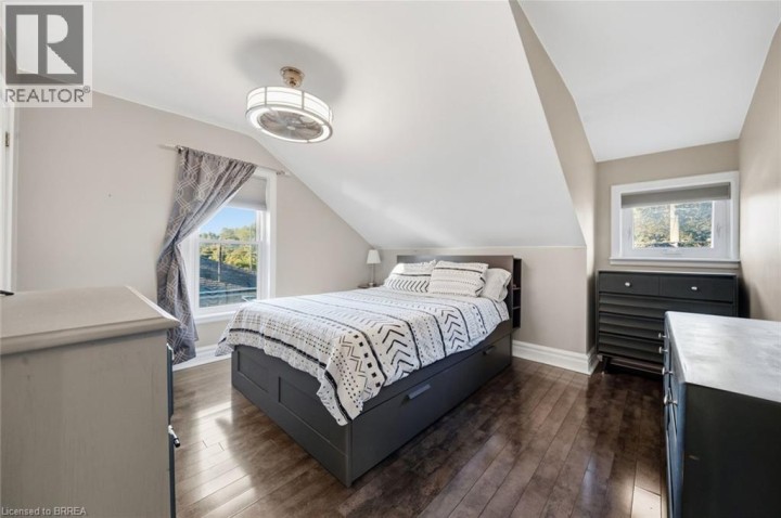 Photo 15 at 13 Forest Road, Echo Place, Brantford