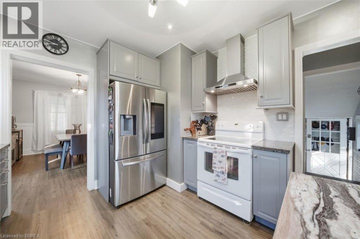 Photo 25 at 13 Forest Road, Echo Place, Brantford