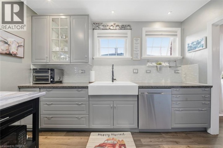 Photo 26 at 13 Forest Road, Echo Place, Brantford