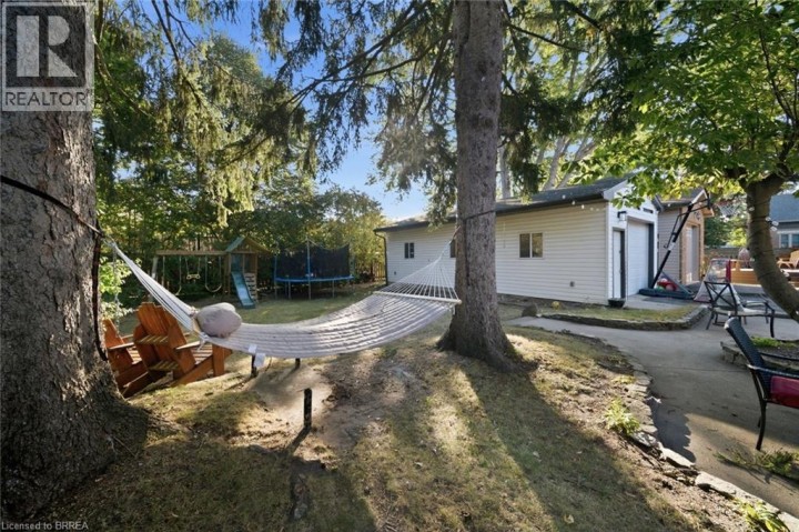 Photo 38 at 13 Forest Road, Echo Place, Brantford