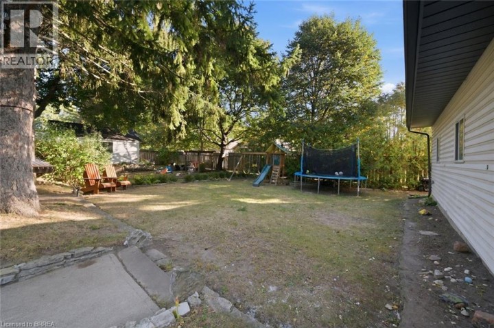 Photo 39 at 13 Forest Road, Echo Place, Brantford