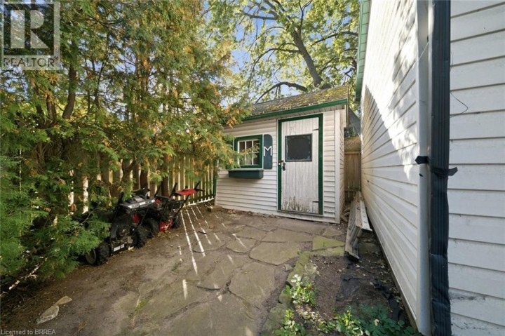Photo 40 at 13 Forest Road, Echo Place, Brantford