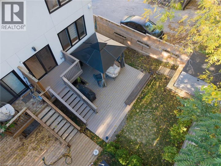 Photo 30 at 4 Harris Avenue, Terrace Hill, Brantford