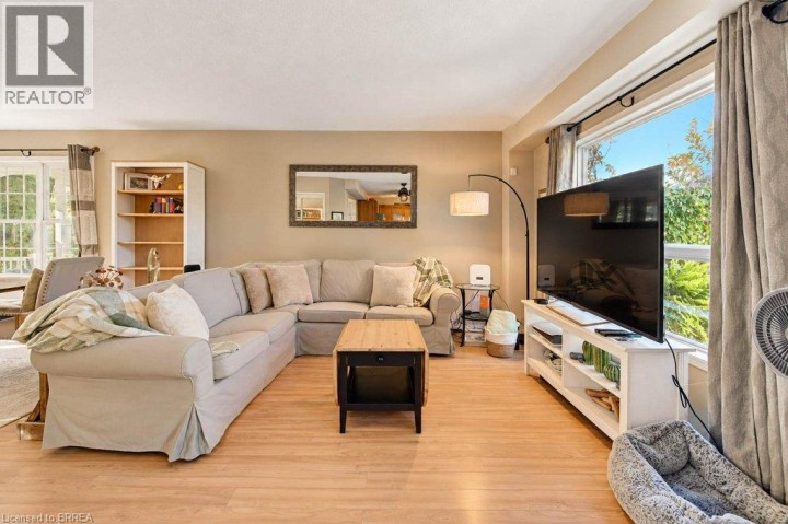 Photo 10 at 112 Osborn Avenue, Empire, Brantford