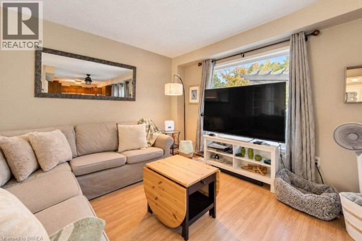 Photo 11 at 112 Osborn Avenue, Empire, Brantford