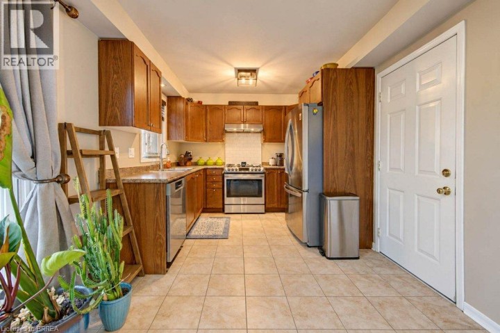Photo 12 at 112 Osborn Avenue, Empire, Brantford