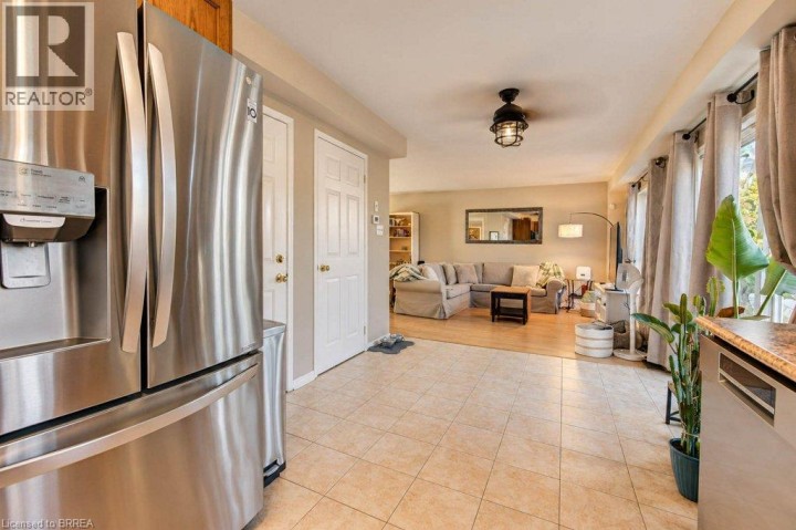 Photo 17 at 112 Osborn Avenue, Empire, Brantford