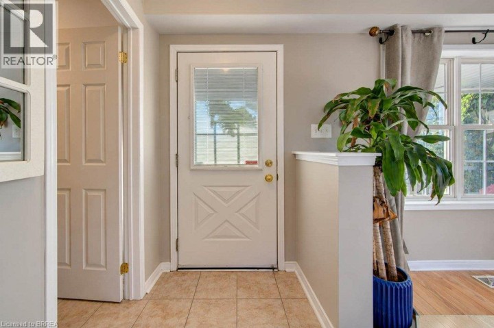 Photo 5 at 112 Osborn Avenue, Empire, Brantford