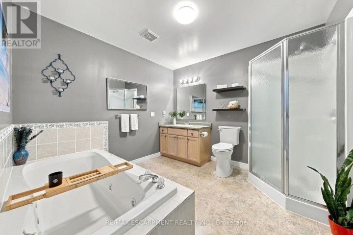 Photo 14 at 915 St George Street, Port Dover, Norfolk County