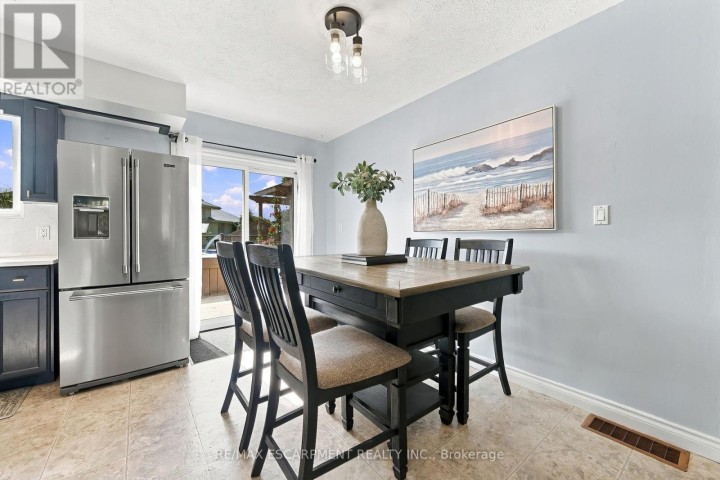 Photo 9 at 915 St George Street, Port Dover, Norfolk County