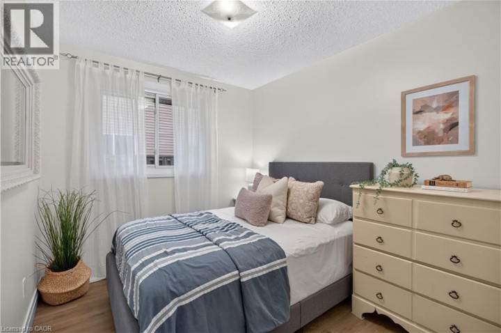 Photo 18 at 38 Southglen Road, Cedarland, Brantford