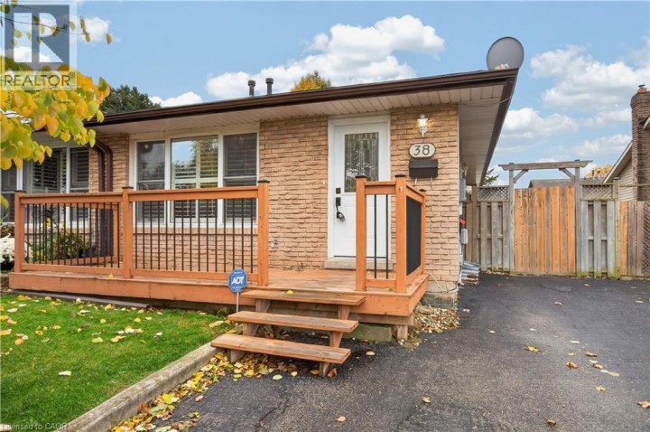 Photo 2 at 38 Southglen Road, Cedarland, Brantford