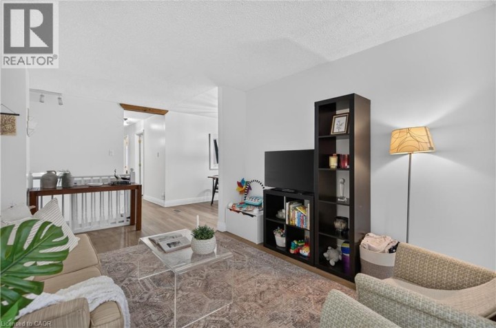 Photo 8 at 38 Southglen Road, Cedarland, Brantford
