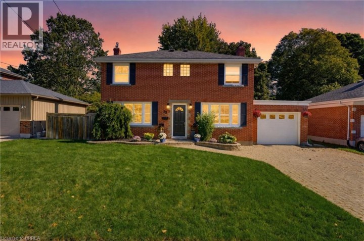Photo 1 at 38 Admiral Road, Henderson, Brantford