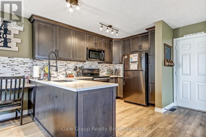 Photo 8 at 769 Southwood Way, Woodstock - South, Woodstock