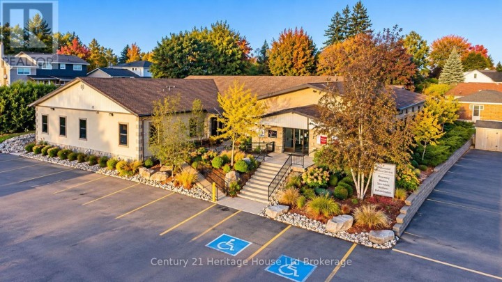 Photo 2 at 729 Devonshire Avenue, Woodstock - North, Woodstock