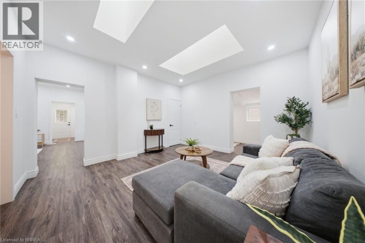 Photo 15 at 42 Peel Street, Victoria / Arthur, Brantford