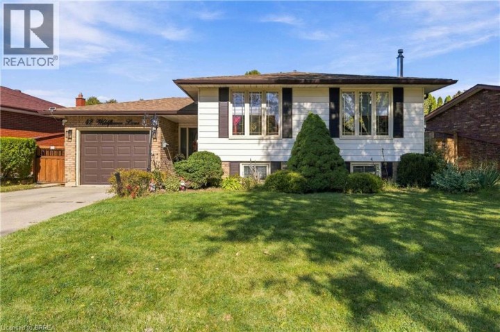 Photo 1 at 42 Wildflower Lane, Brier Park, Brantford