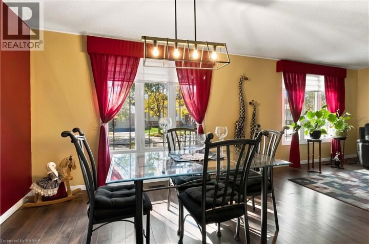 Photo 10 at 42 Wildflower Lane, Brier Park, Brantford