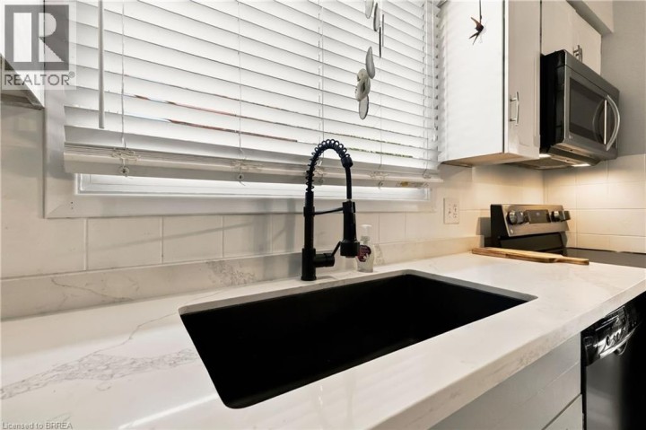 Photo 15 at 42 Wildflower Lane, Brier Park, Brantford