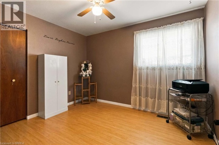 Photo 23 at 42 Wildflower Lane, Brier Park, Brantford