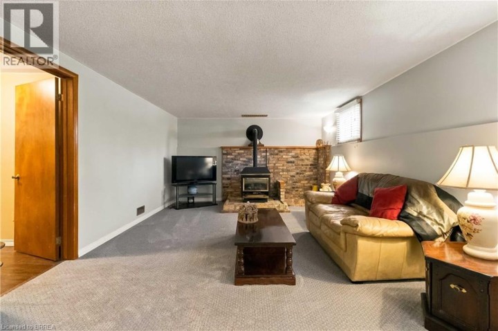 Photo 25 at 42 Wildflower Lane, Brier Park, Brantford