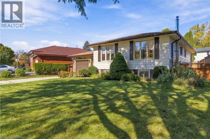 Photo 3 at 42 Wildflower Lane, Brier Park, Brantford
