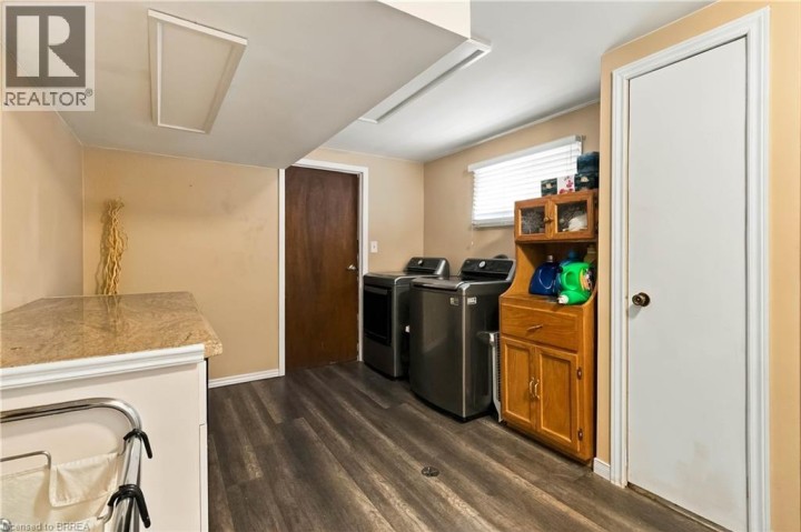 Photo 34 at 42 Wildflower Lane, Brier Park, Brantford
