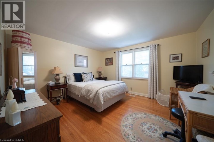 Photo 21 at 57 Devon Street, Henderson, Brantford