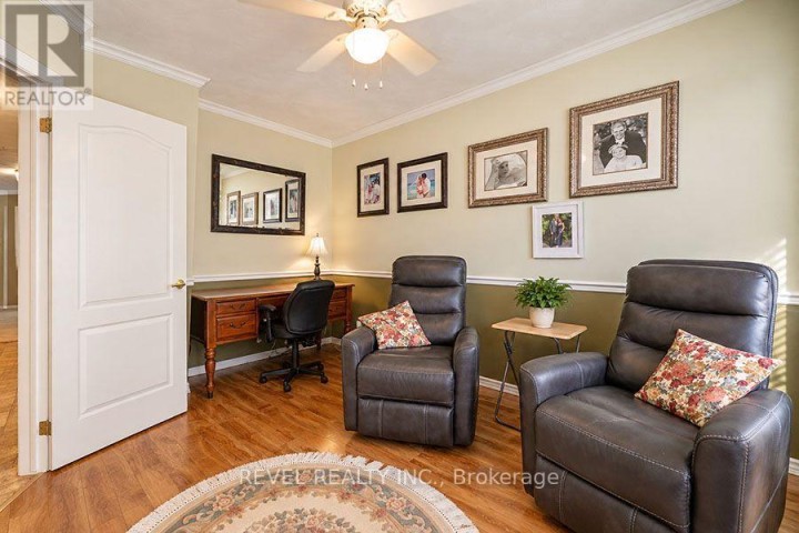 Photo 5 at 3 - 5 Yin Street, Waterford, Norfolk County