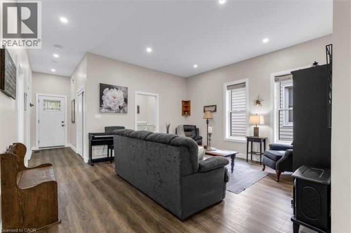 Photo 6 at 348 Dalhousie Street, East Ward, Brantford