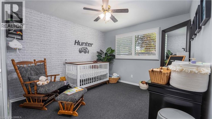 Photo 13 at 10 Aaron Place, Grand Woodlands, Brantford