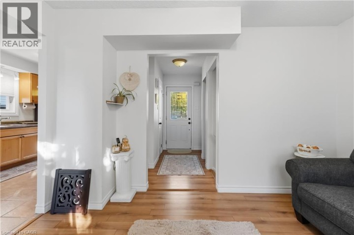 Photo 13 at 24 Jasper Street, Brantwood Park, Brantford