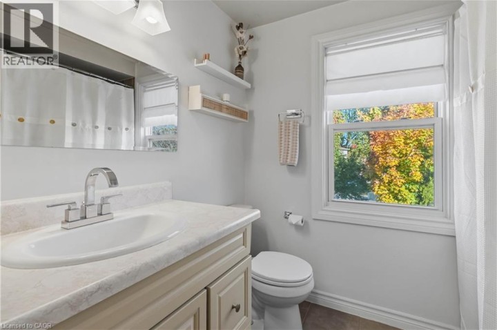 Photo 28 at 24 Jasper Street, Brantwood Park, Brantford