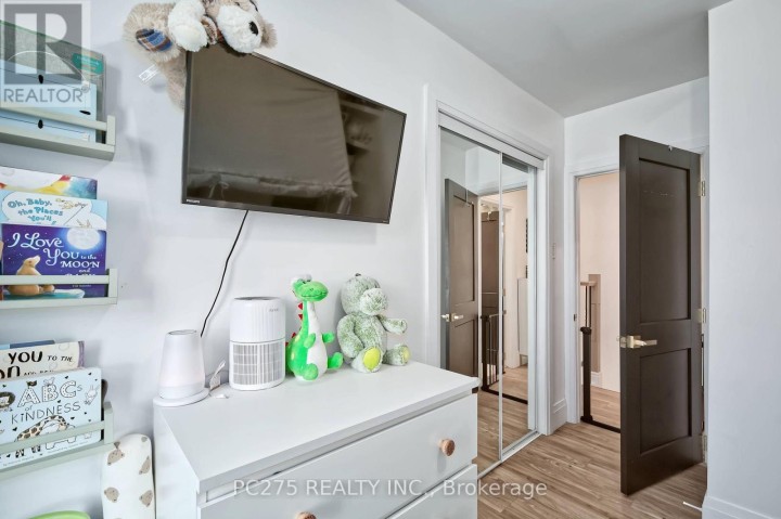Photo 21 at 92 Walnut Street, Innerkip (Paris), Woodstock