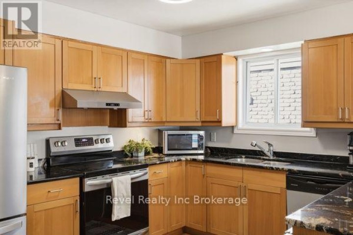 Photo 10 at 573 Sales Drive, Woodstock - South, Woodstock