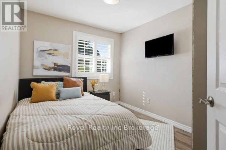 Photo 6 at 573 Sales Drive, Woodstock - South, Woodstock