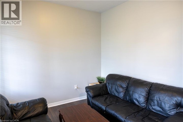Photo 17 at 20 Gillespie Drive, Empire South, Brantford