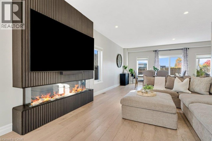Photo 8 at 27 Irongate Drive, Innerkip (Victoria Park), Woodstock