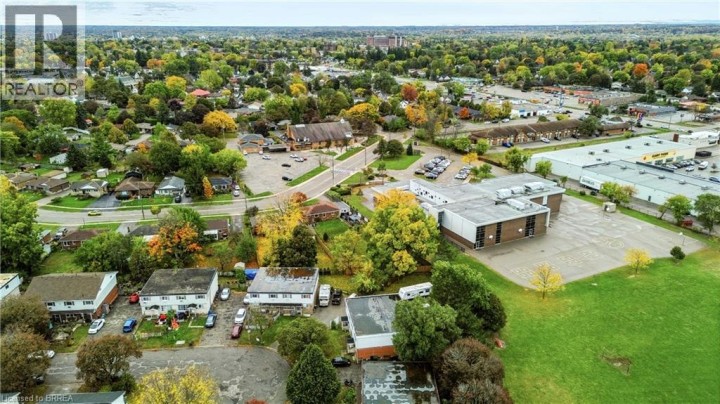 Photo 17 at 23 Brenda Court, North Park / Wood St., Brantford