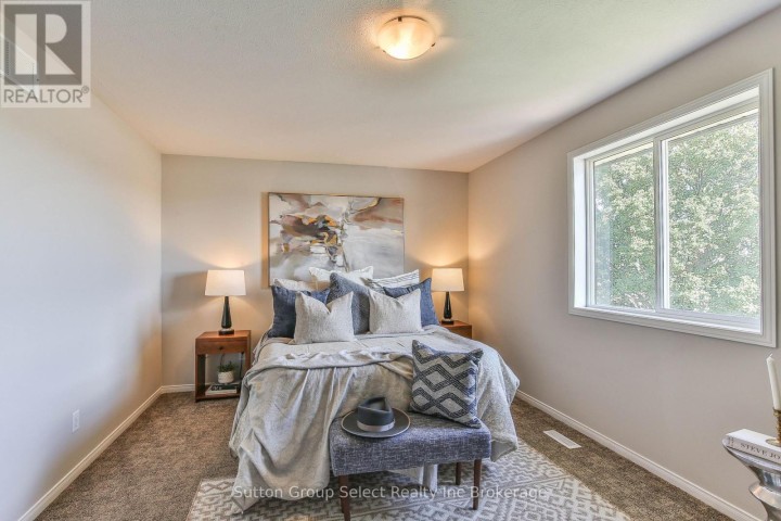 Photo 18 at 1106 Nellis Street, Woodstock - North, Woodstock