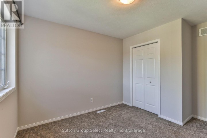 Photo 21 at 1106 Nellis Street, Woodstock - North, Woodstock
