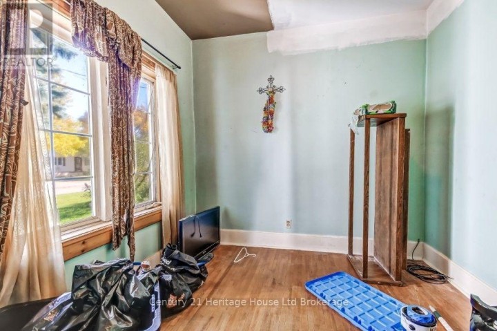 Photo 11 at 66 Bee Street, Woodstock - South, Woodstock