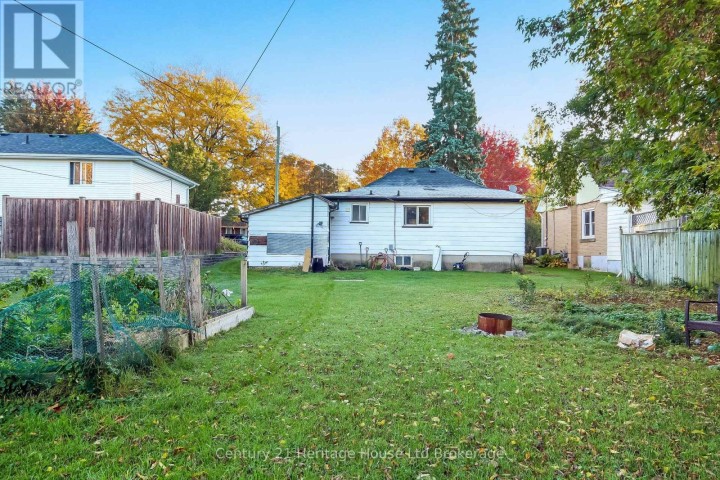Photo 3 at 66 Bee Street, Woodstock - South, Woodstock