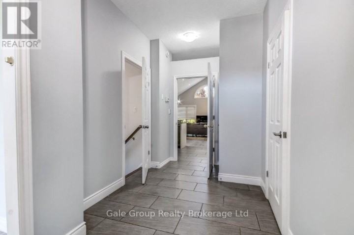 Photo 13 at 724 Garden Court, Woodstock - North, Woodstock