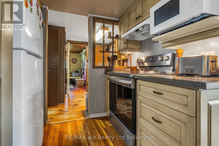 Photo 21 at 1813 W Norfolk County 19 Road, Vanessa, Norfolk County
