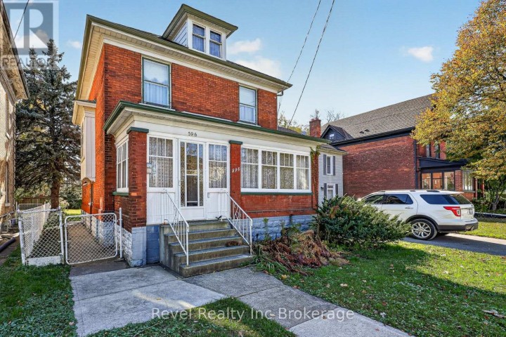 Photo 1 at 596 King Street, Woodstock - South, Woodstock