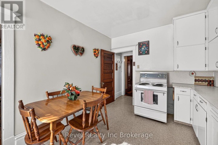 Photo 18 at 596 King Street, Woodstock - South, Woodstock