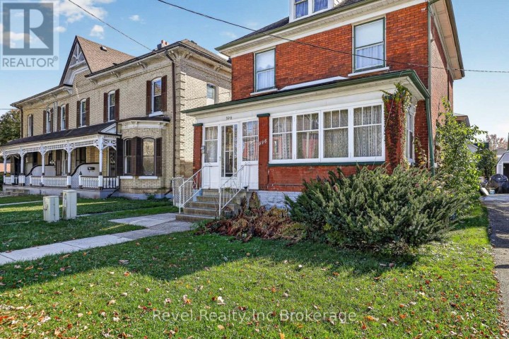 Photo 4 at 596 King Street, Woodstock - South, Woodstock